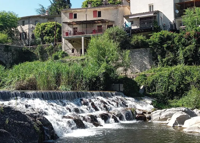 Maison Sur La Riviere *